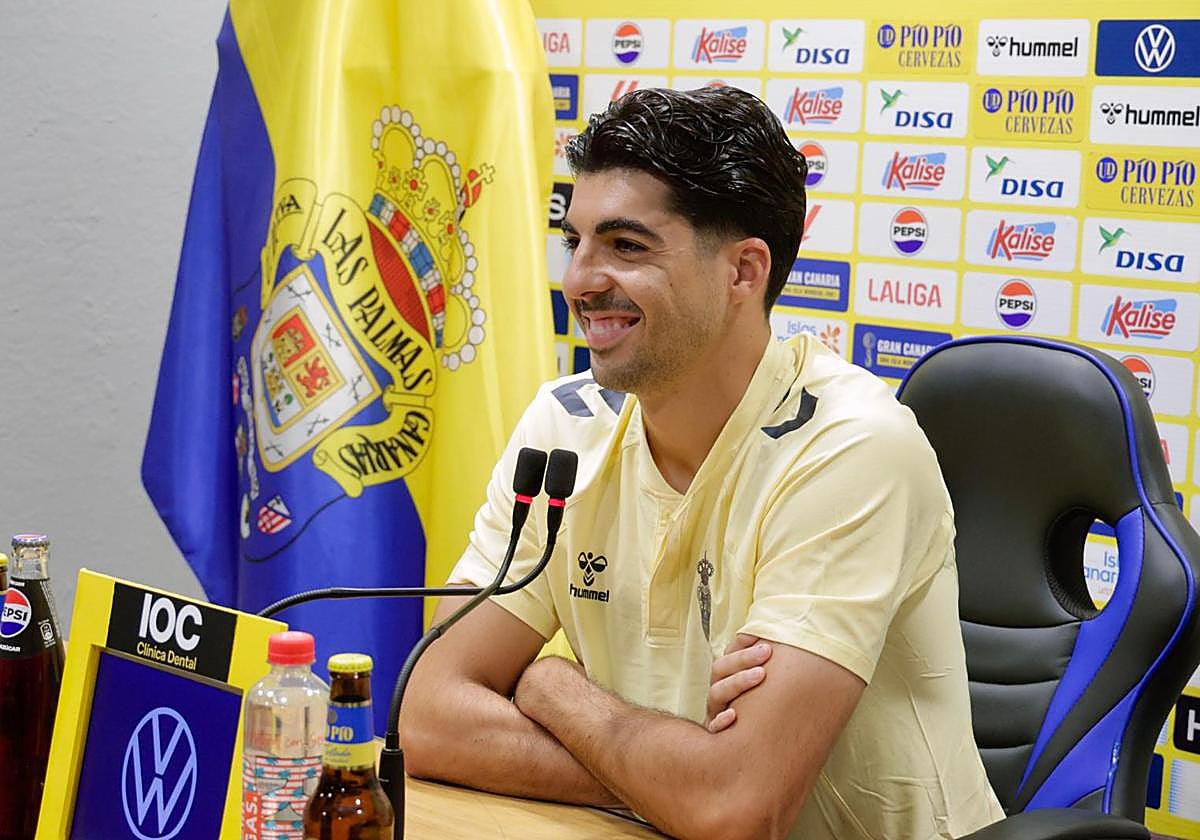 Enrique Clemente en rueda de prensa.