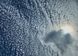 El tiempo en Canarias: temperaturas sin cambios, alisio con rachas fuertes y nubosidad