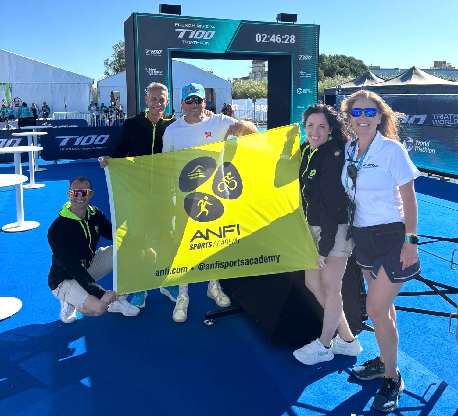 Imagen de los miembros de la delegación de Anfi Sports en Niza.