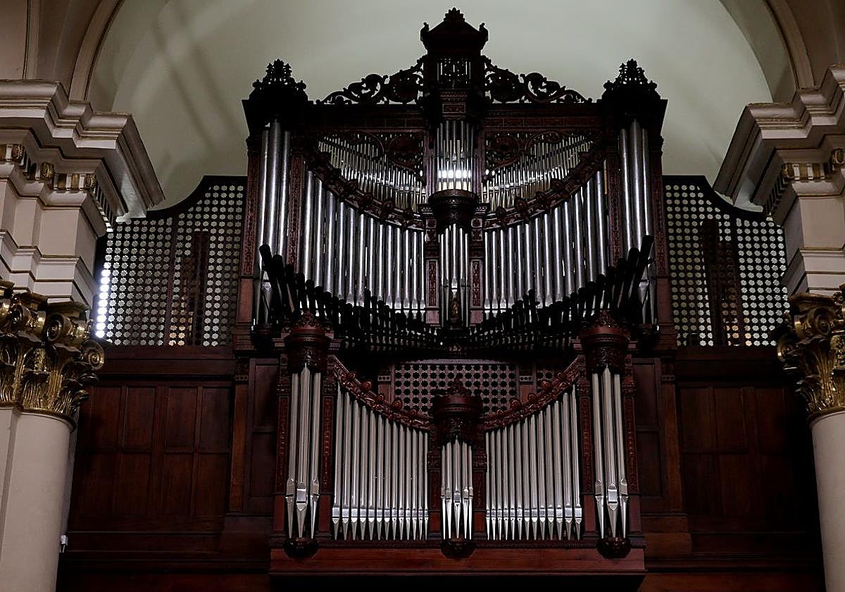 Pinceladas sobre el órgano de tubos