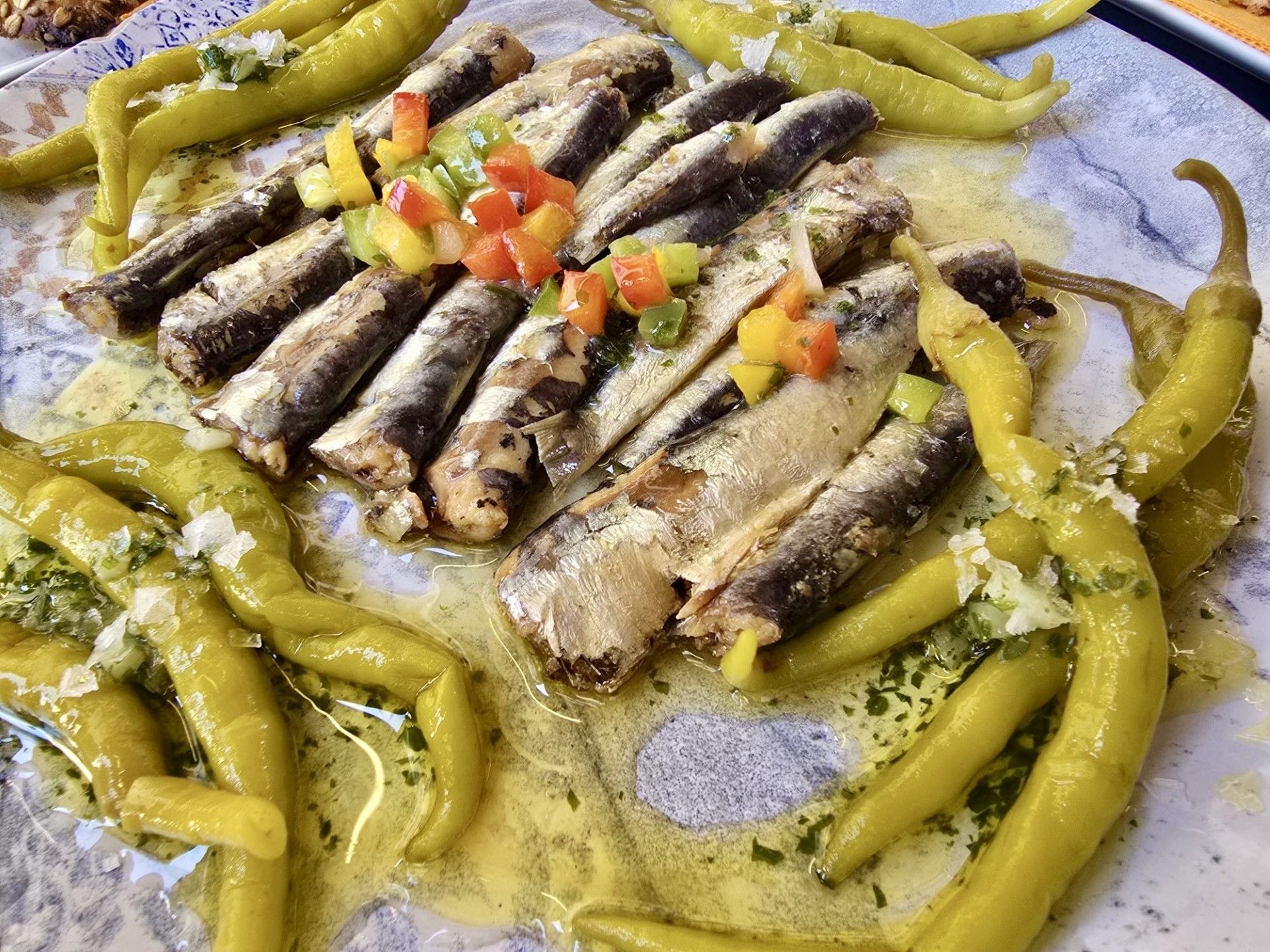 Sardinas con piparras, solo en Dorotea