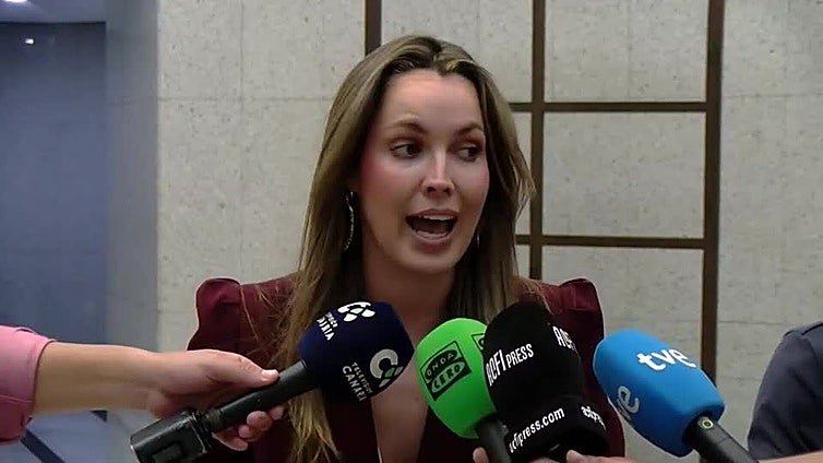 María Fernández, sobre la retirada de Ryanair de Canarias