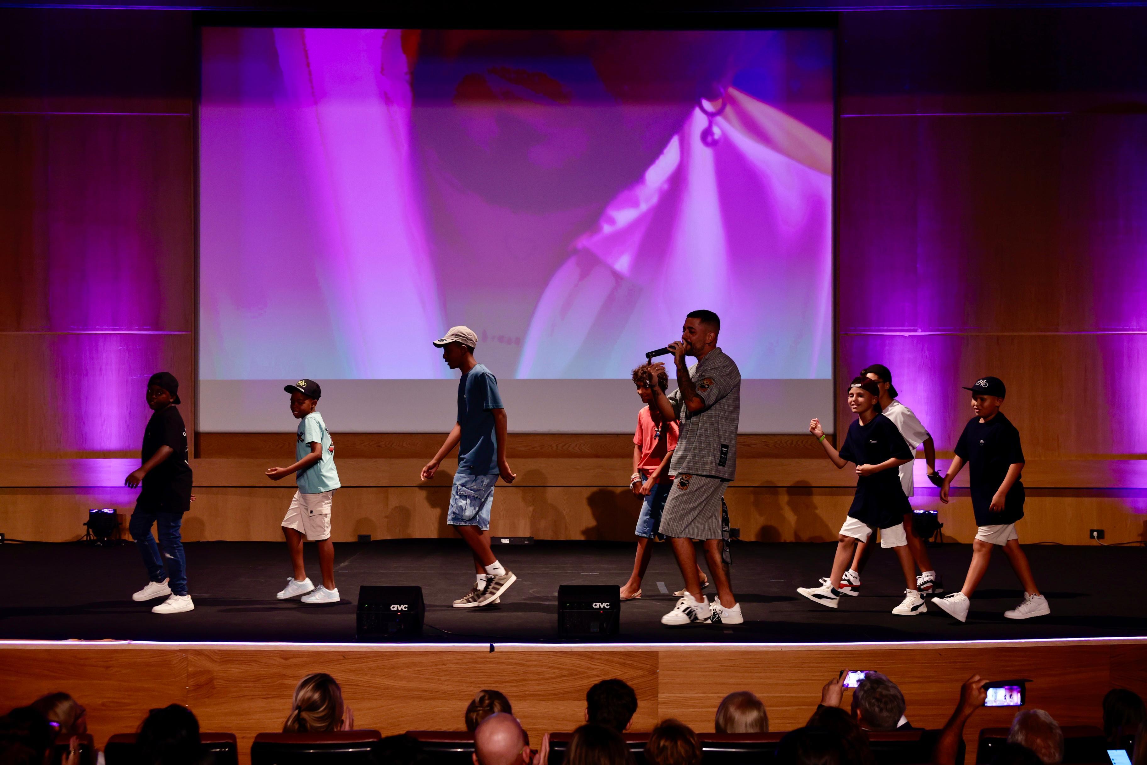 Desfile solidario &#039;Moda con Corazón&#039; en apoyo a pacientes con leucemia