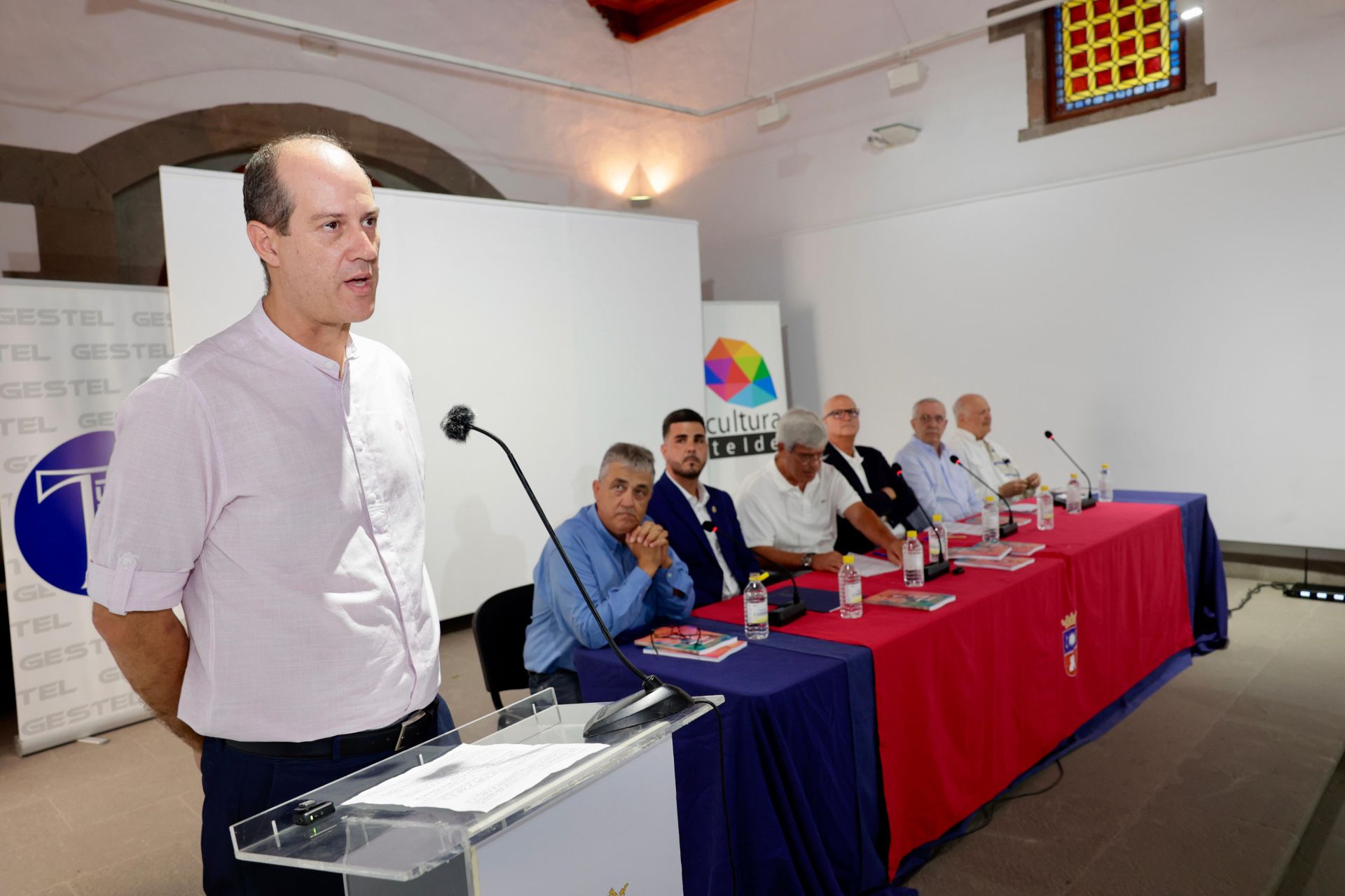 Presentación del libro &#039;Desde el Terrero con Dignidad&#039;