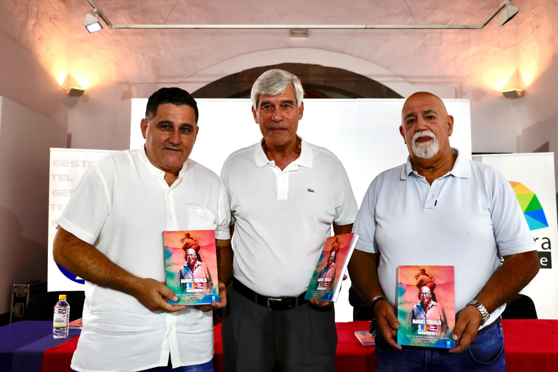 Presentación del libro &#039;Desde el Terrero con Dignidad&#039;