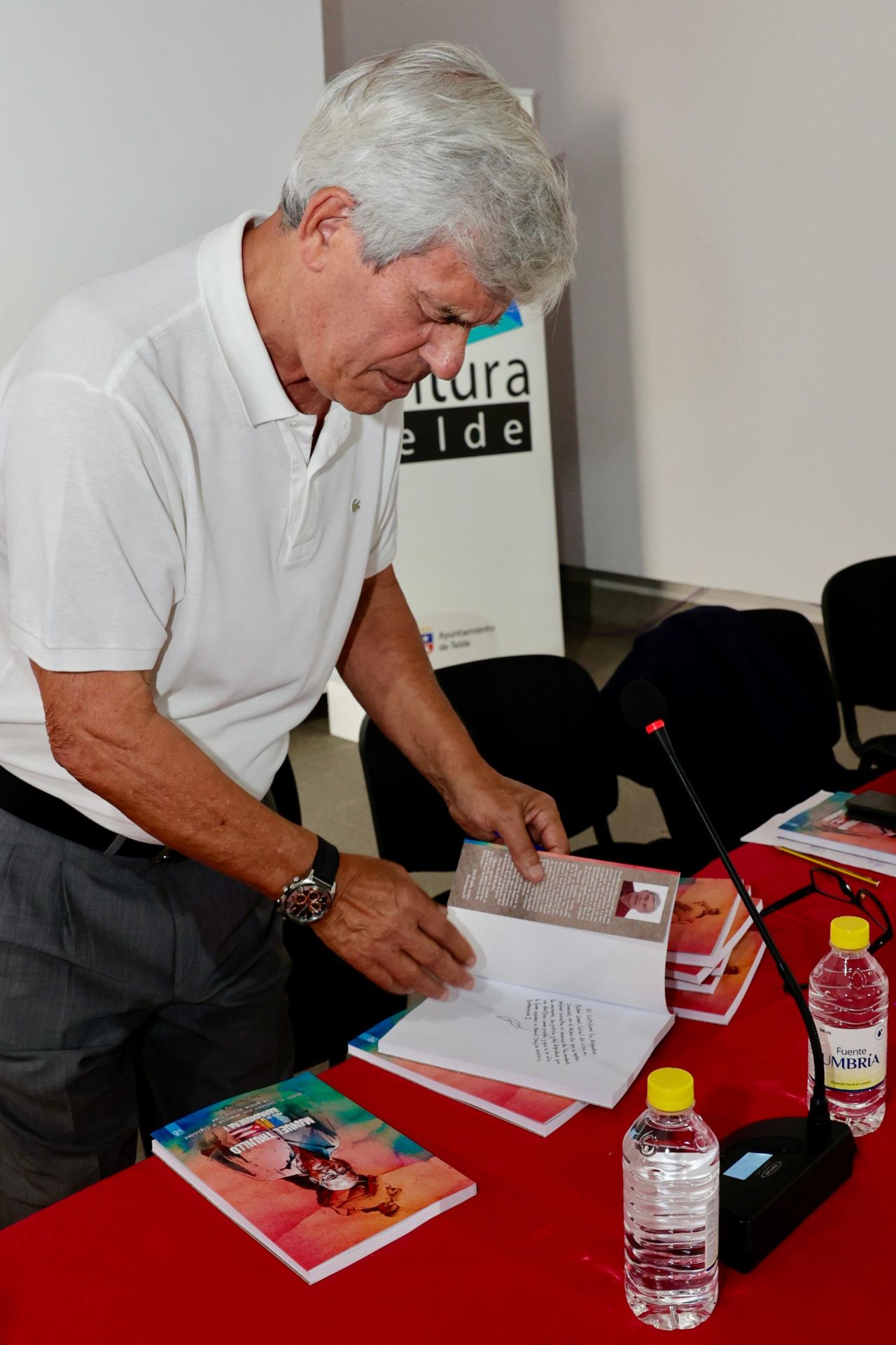Presentación del libro &#039;Desde el Terrero con Dignidad&#039;