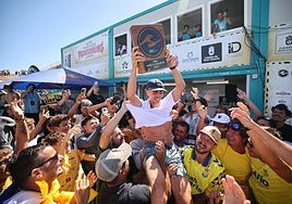 Armide Soliveres cuando se coronó campeón del mundo.