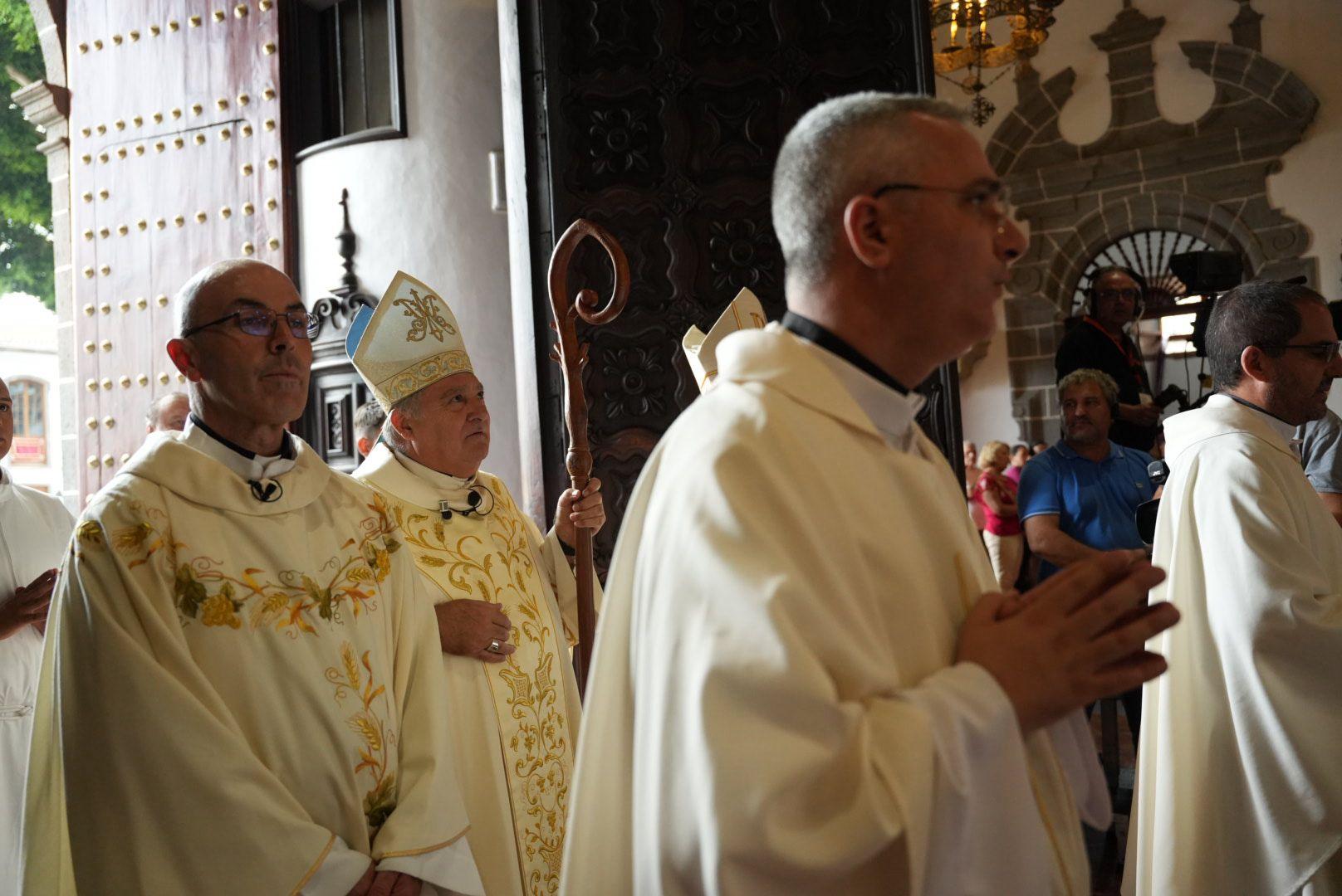 Emoción y recogimiento en la homilía dedicada a la Virgen del Pino