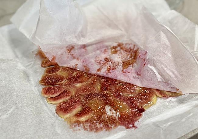 Despegamos con cuidado la lámina de papel