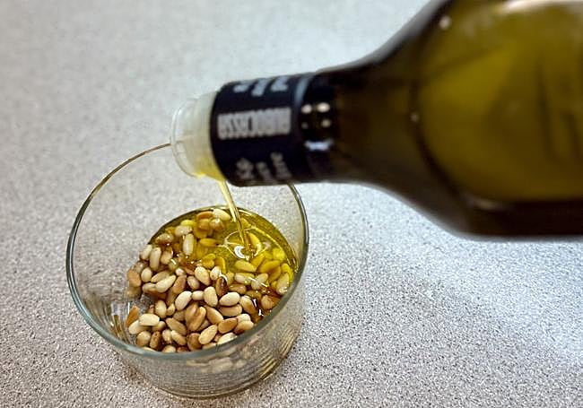 Añadimos el aceite de oliva