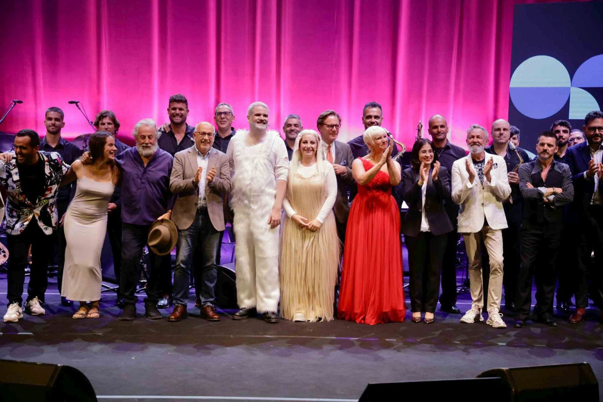 El telón se alza para la nueva temporada del Alfredo Kraus y el Pérez Galdós