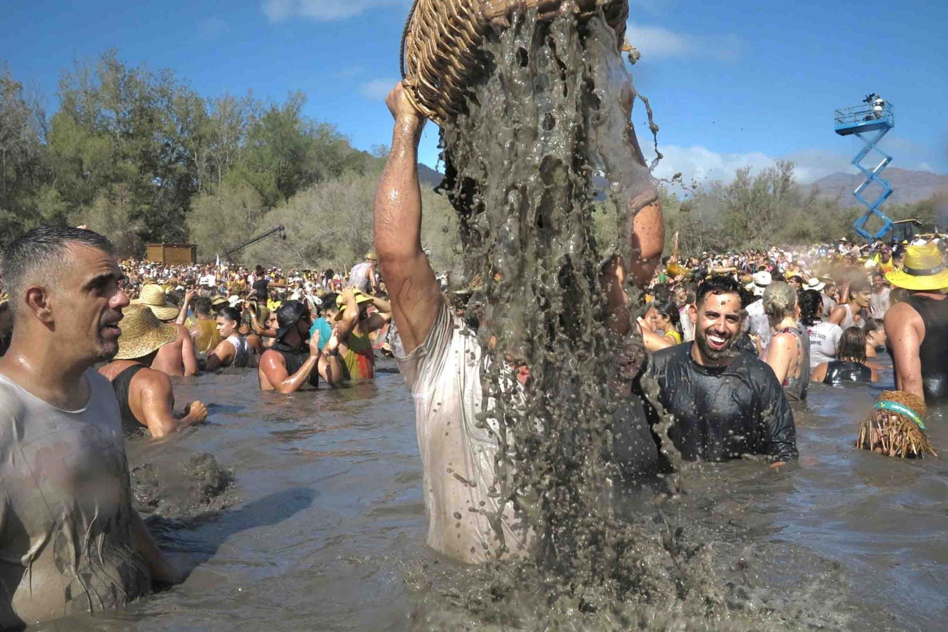 8.000 personas cumplen con El Charco