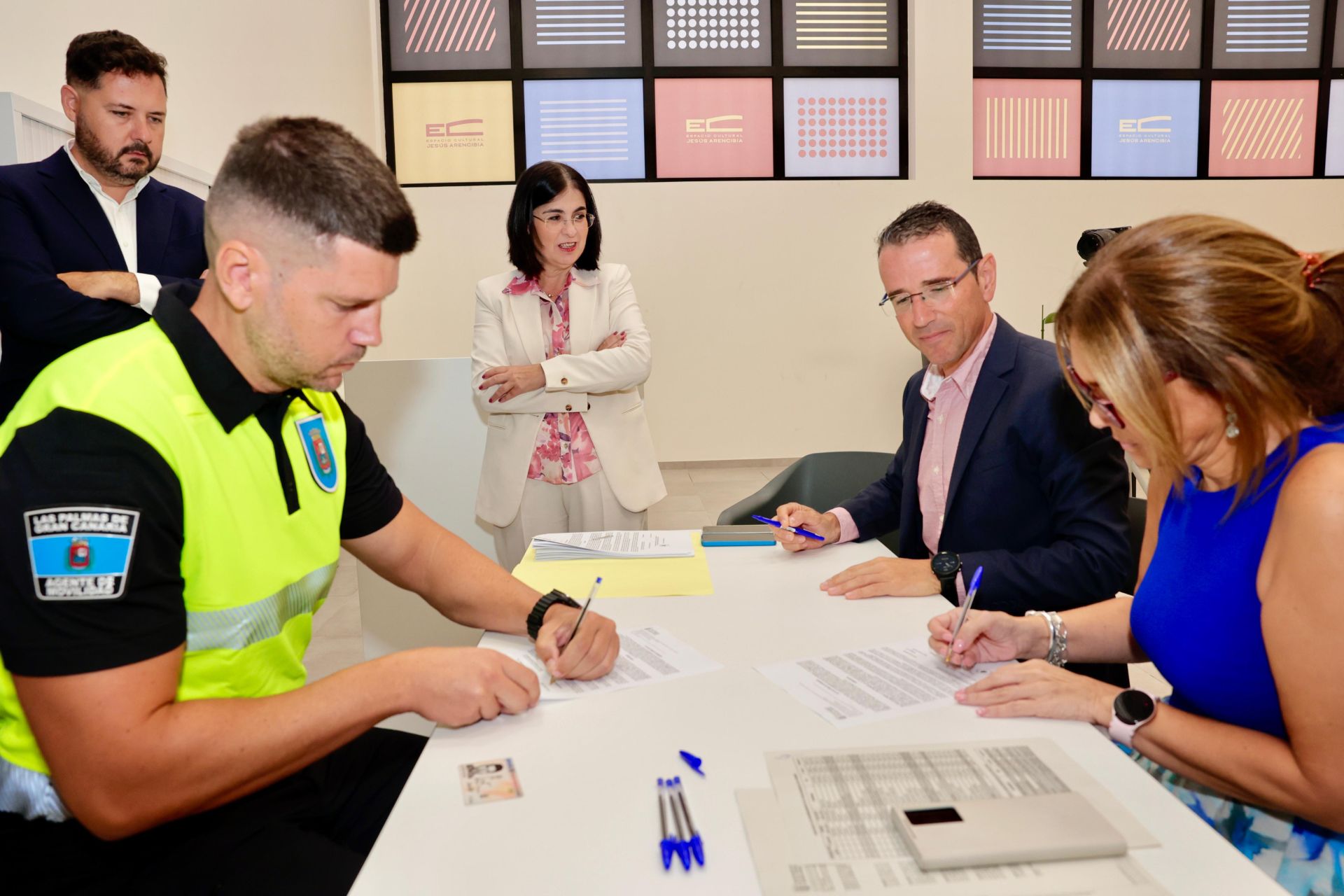 La alcaldesa presenta el acto de nombramiento de los 40 nuevos agentes de movilidad