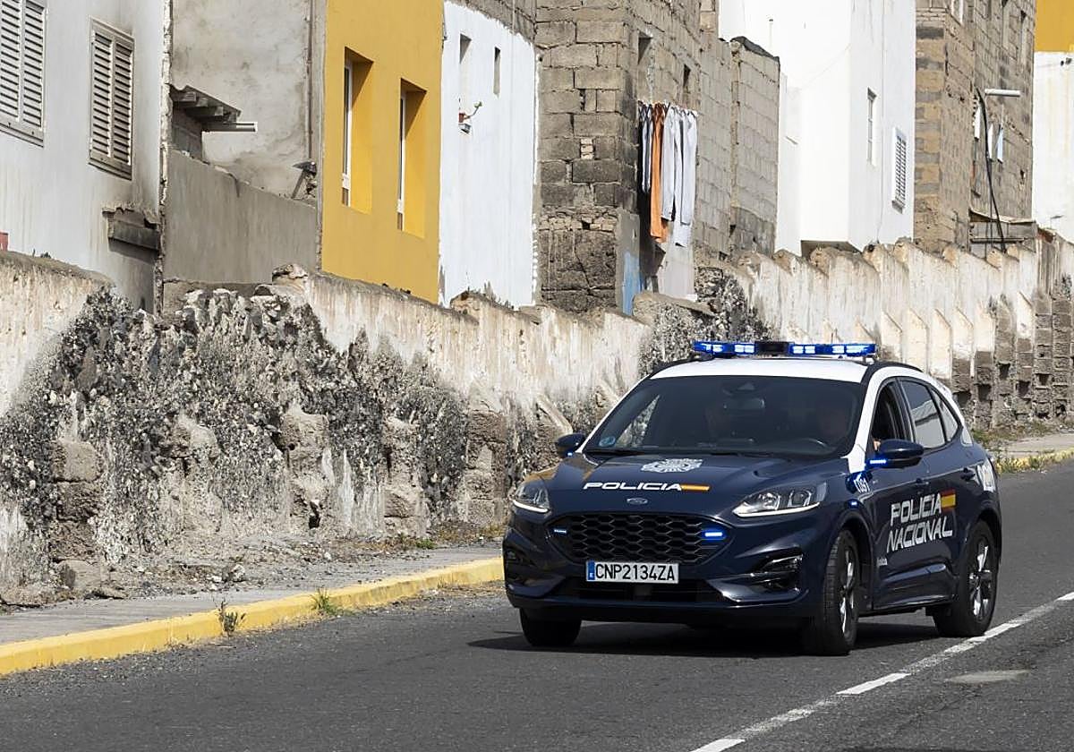 La Policía Nacional ha sido la encargada de la detención del educador.