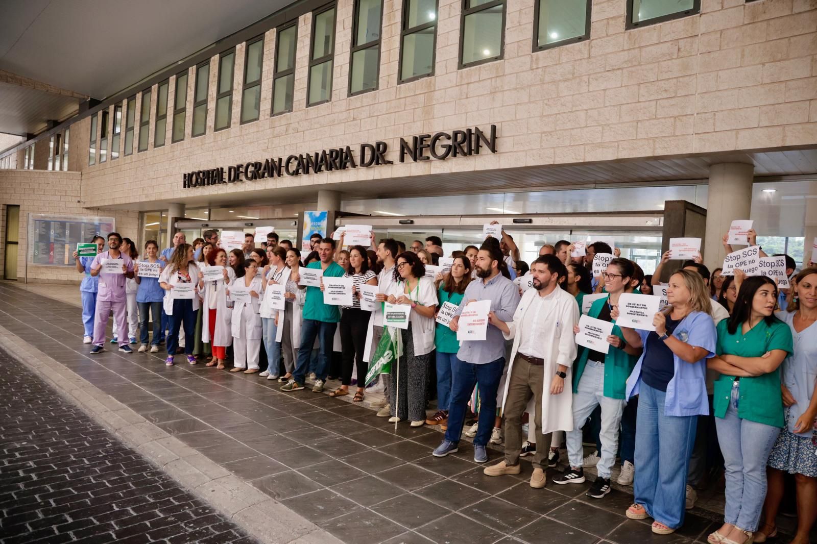 Los médicos protestan contra el SCS por las oposiciones