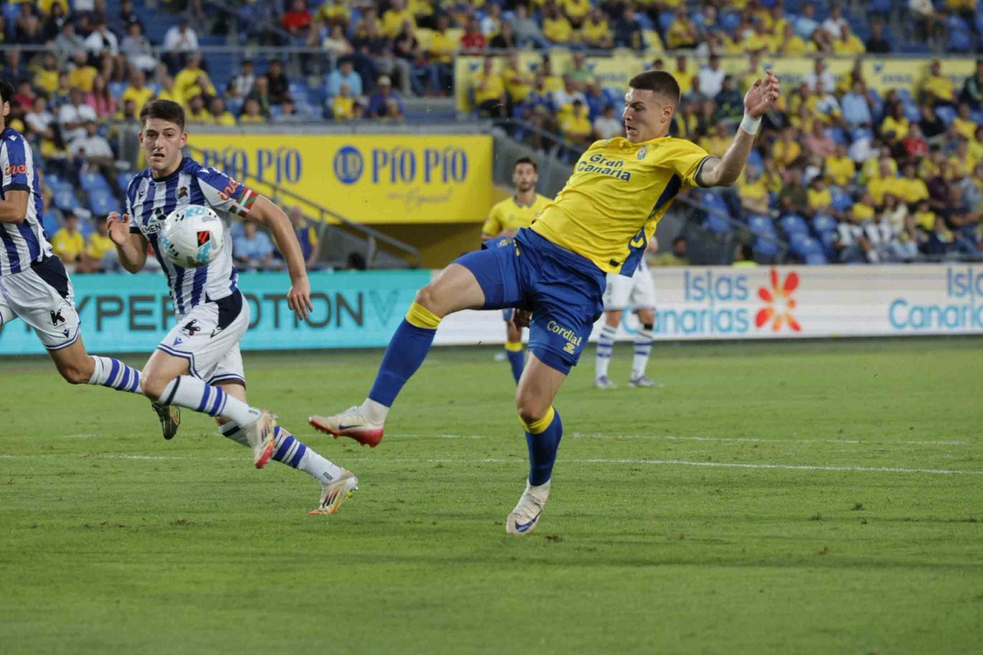 UD Las Palmas ante la Real Sociedad B, en imágenes