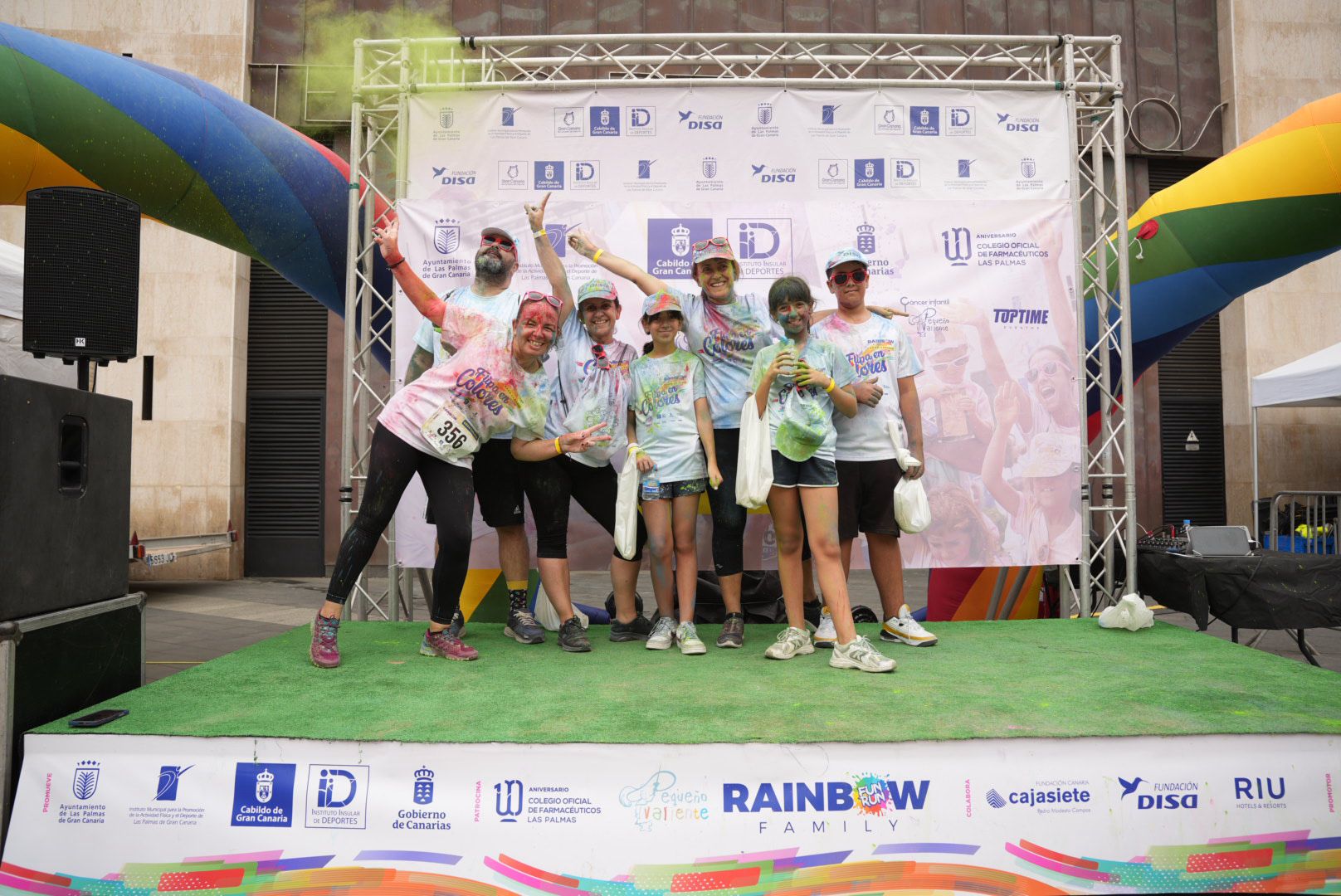Un arcoíris de solidaridad en la Rainbow Familia Gran Canaria