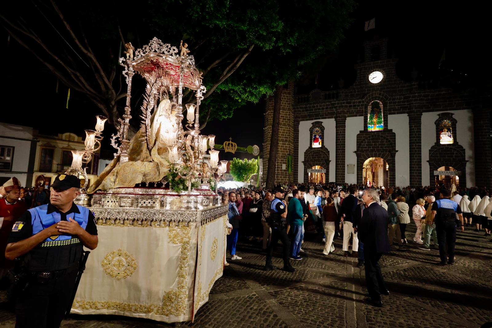La procesión de Las Marías, en imágenes