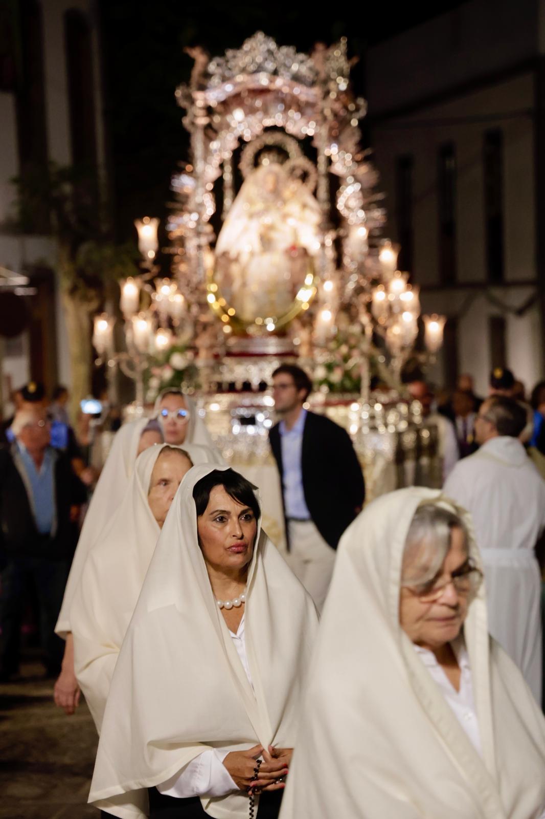 La procesión de Las Marías, en imágenes