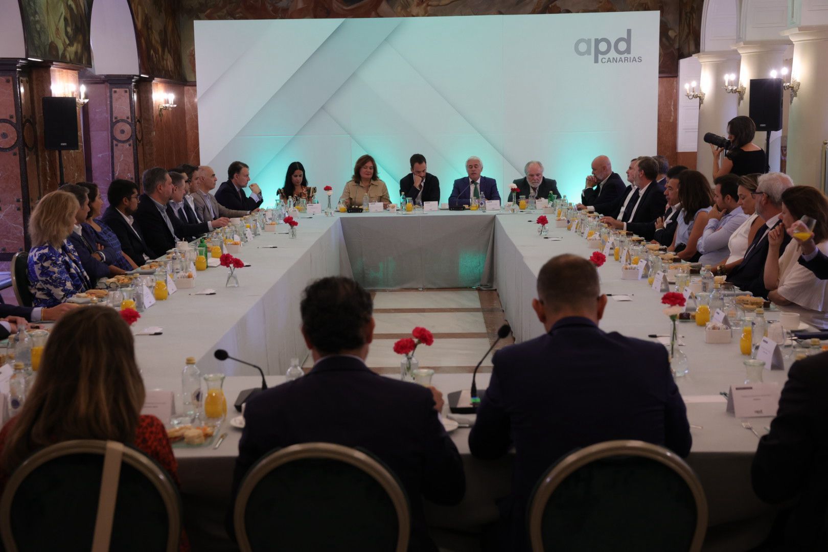 Encuentro de la APD: el PP canario debate las prioridades del archipiélago