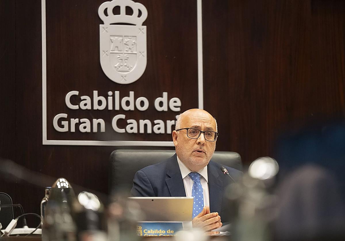 El presidente del Cabildo, Antonio Morales, en un pleno reciente.