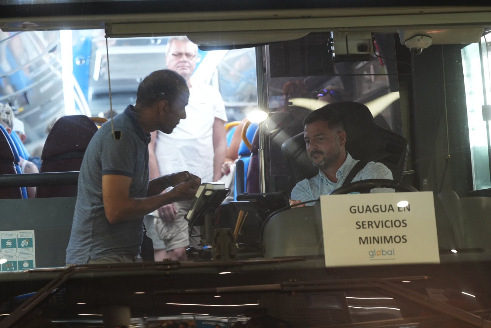 Huelga de transporte en Gran Canaria: las guaguas protestan para reclamar un convenio provincial