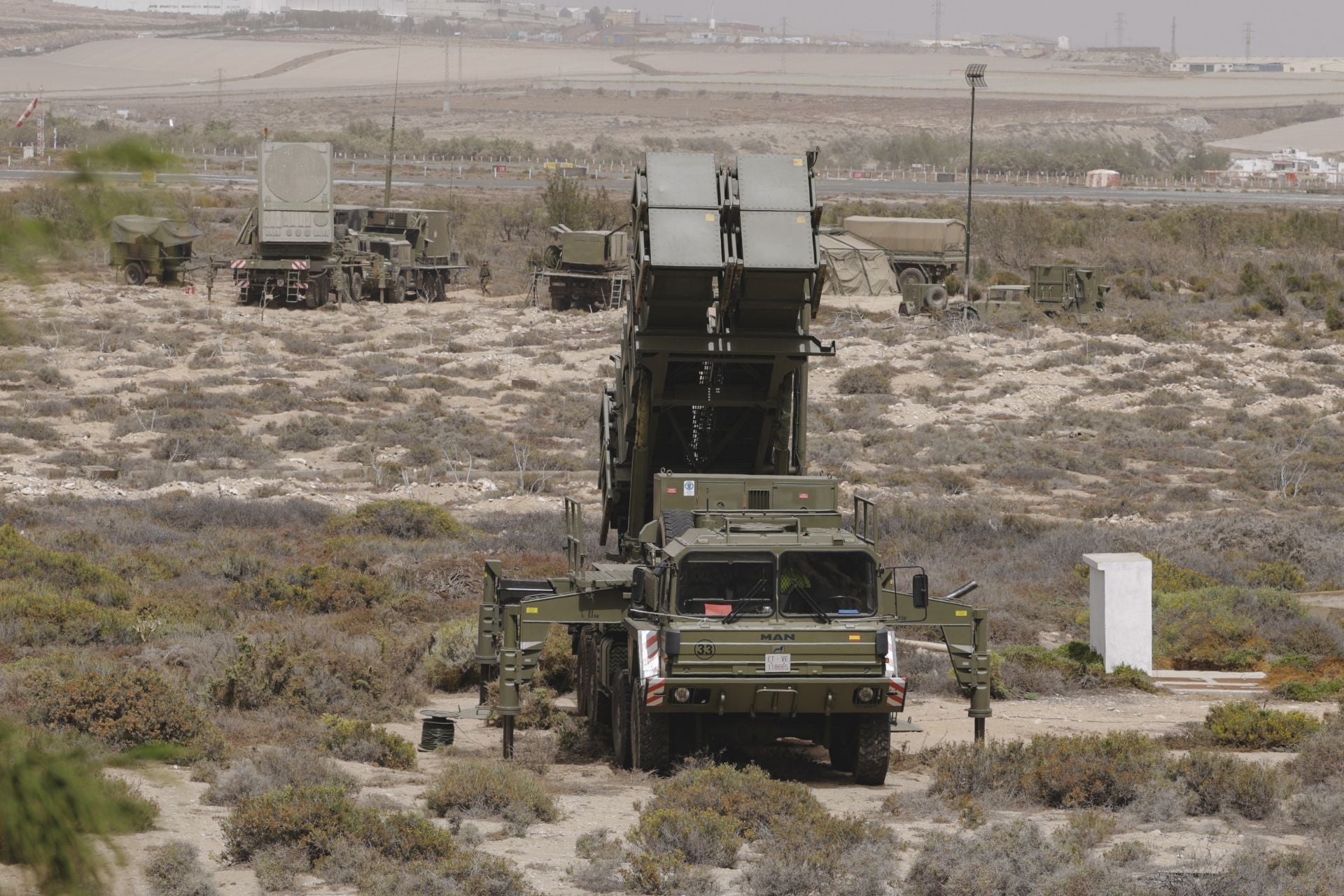 Las Fuerzas Armadas despliegan en Gando su sistema de defensa aéreo