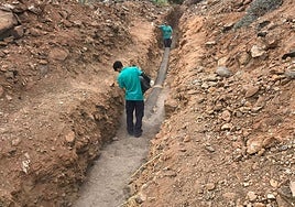 Comienzan las obras de los nuevos colectores de aguas residuales y pluviales en El Roque