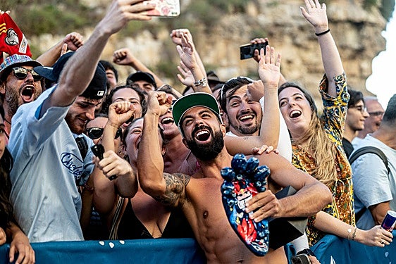 El saltador grancanario Carlos Gimeno (centro) es el actual líder del ránking mundial en la modalidad de 27 metros.