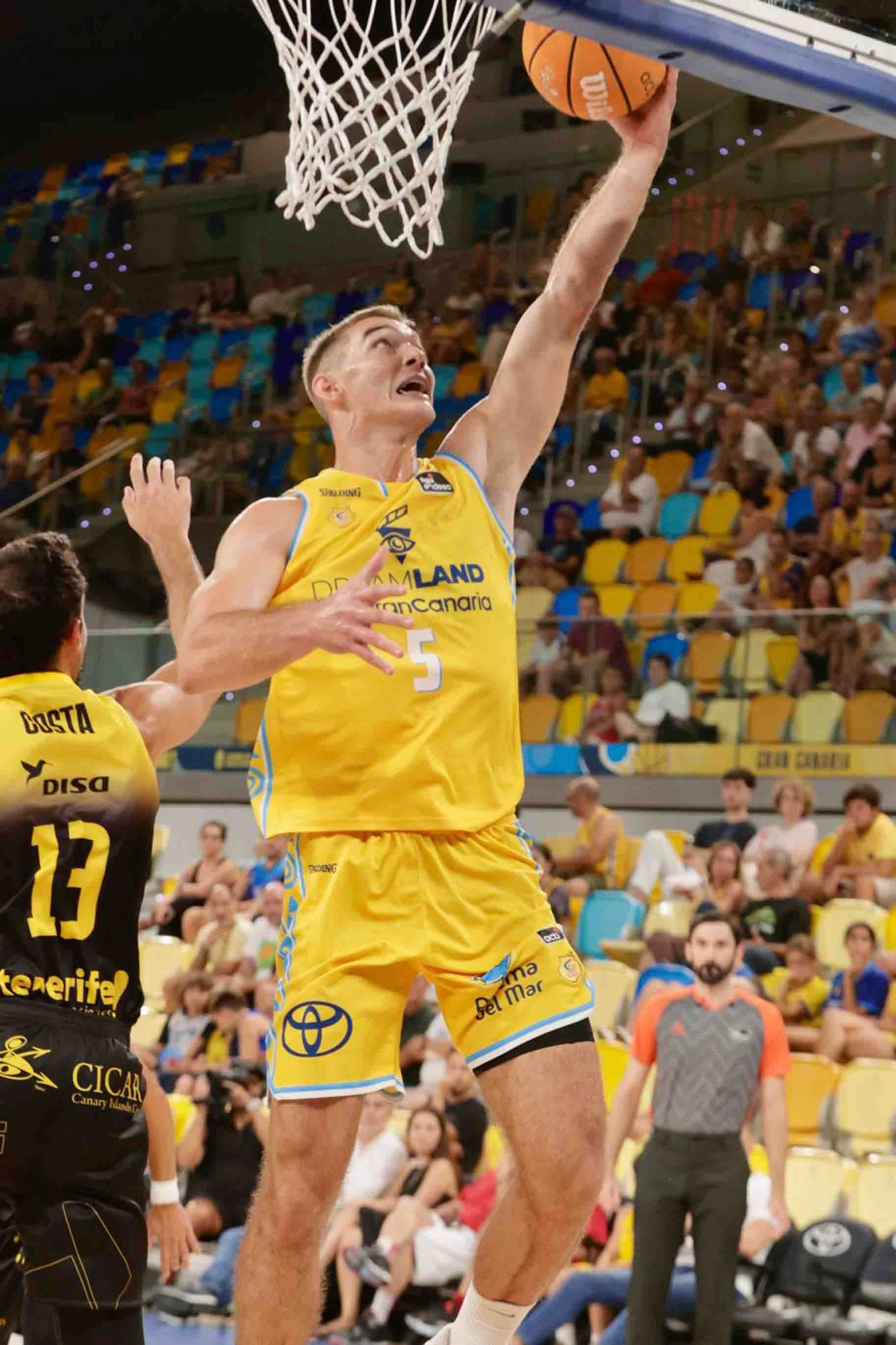 El Dreamland Gran Canaria se estrena esta temporada ante su afición en la Copa Canaria