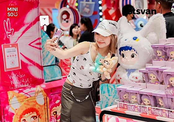 Imagen de la venta de los Wakuku en primicia en China.