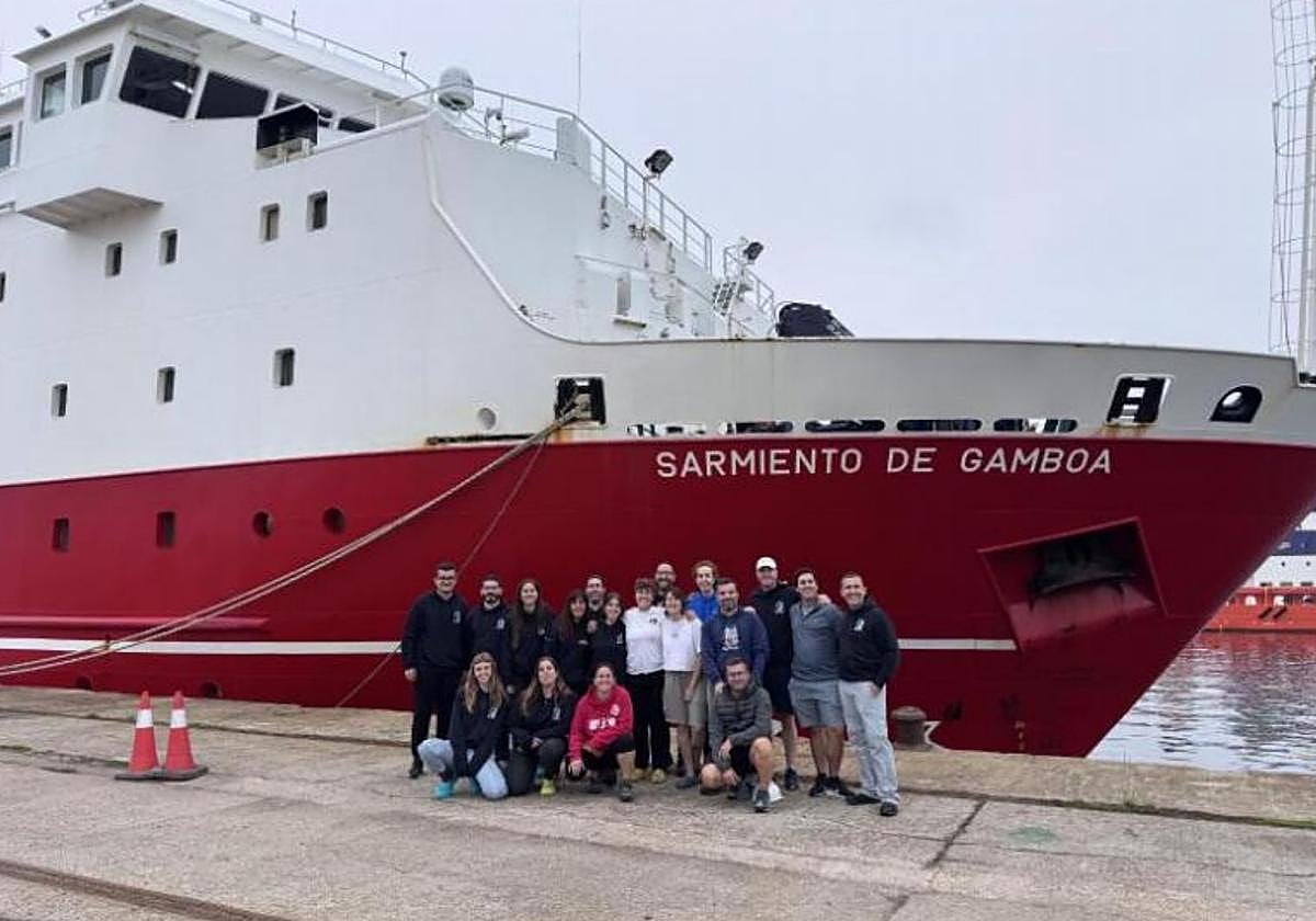 Equipo embarcado en el buque 'Sarmiento de Gamboa', donde se desarrolla el proyecto Moria para la caracterización de las aguas de la AMOC.