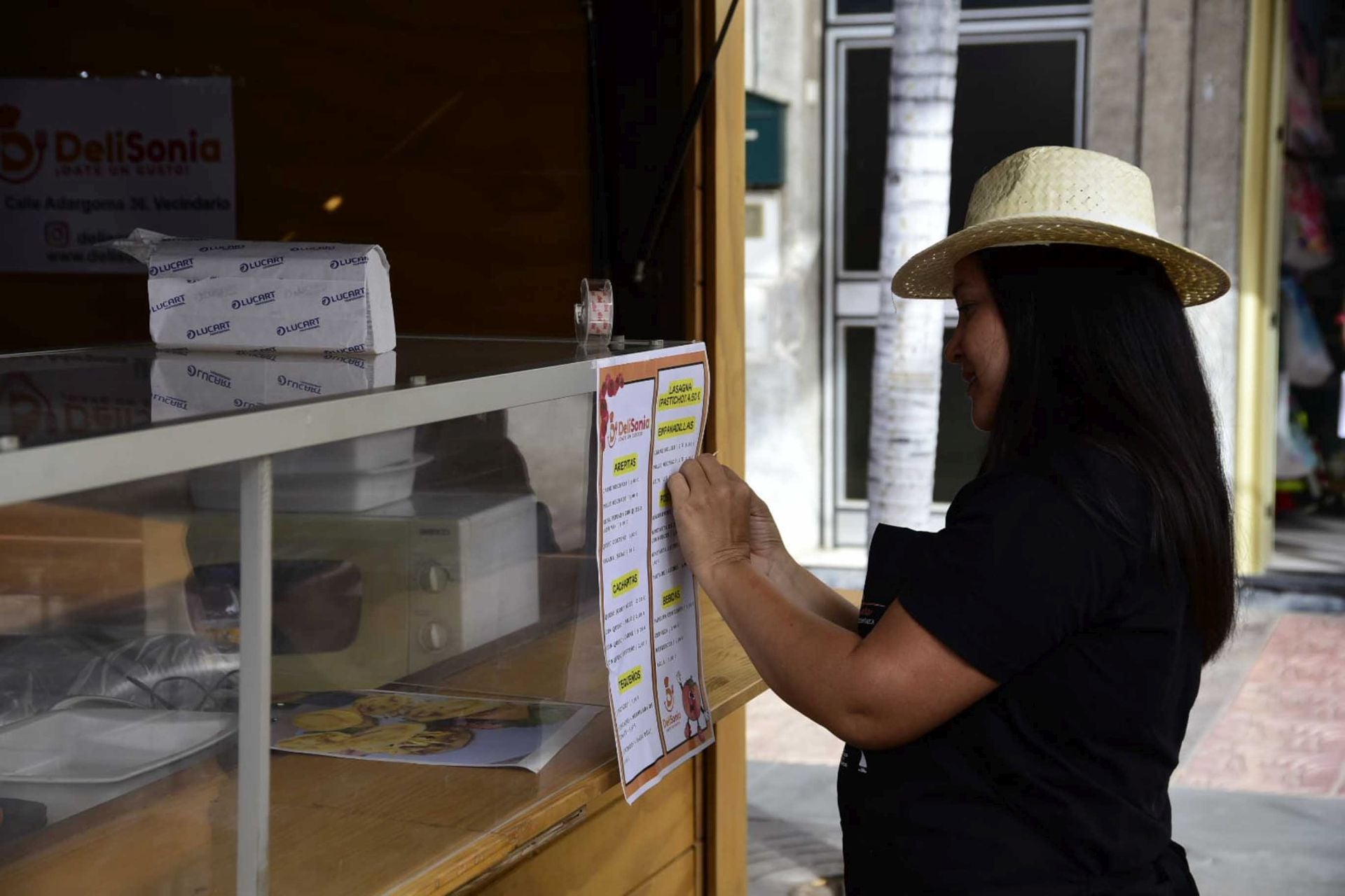 Calor y mucho sabor en la feria del tomate en Santa Lucía en Tirajana