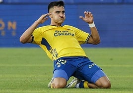 Ale García celebra el 0-1.