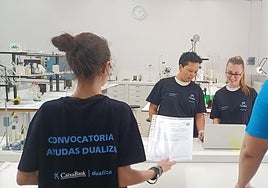 Estudiantes Dualiza.