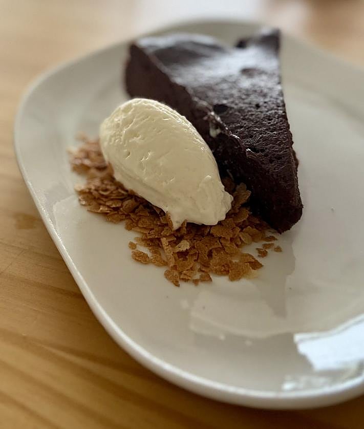 Imagen secundaria 2 - Postres en Revés Bistró