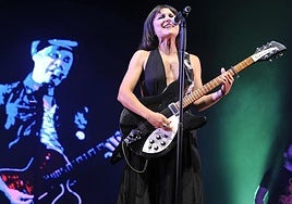 Amaral durante un concierto.