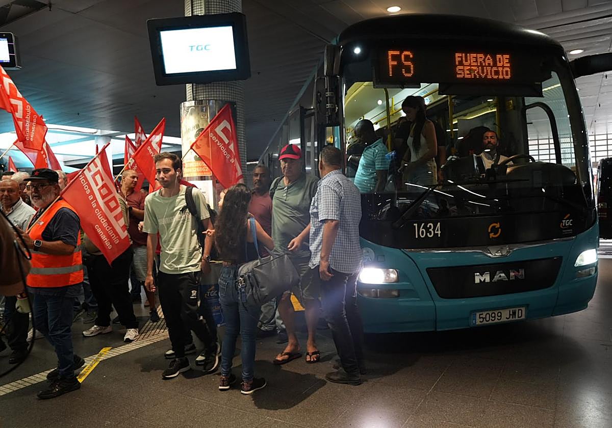 Movilizaciones en la Estación de San Telmo el pasado 17 de septiembre.