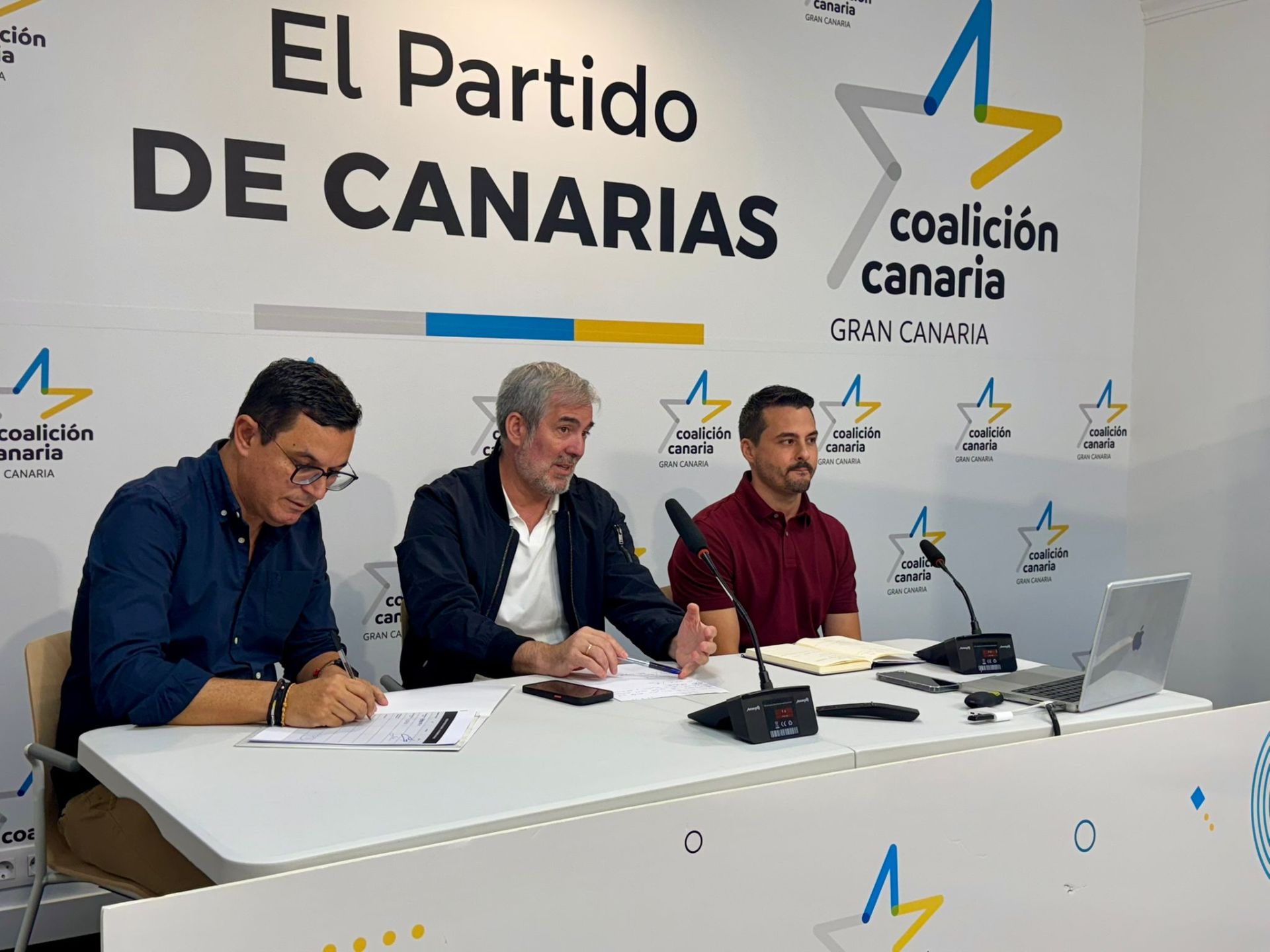 CC inicia el curso político en el Bodegón del Pueblo Canario, en imágenes