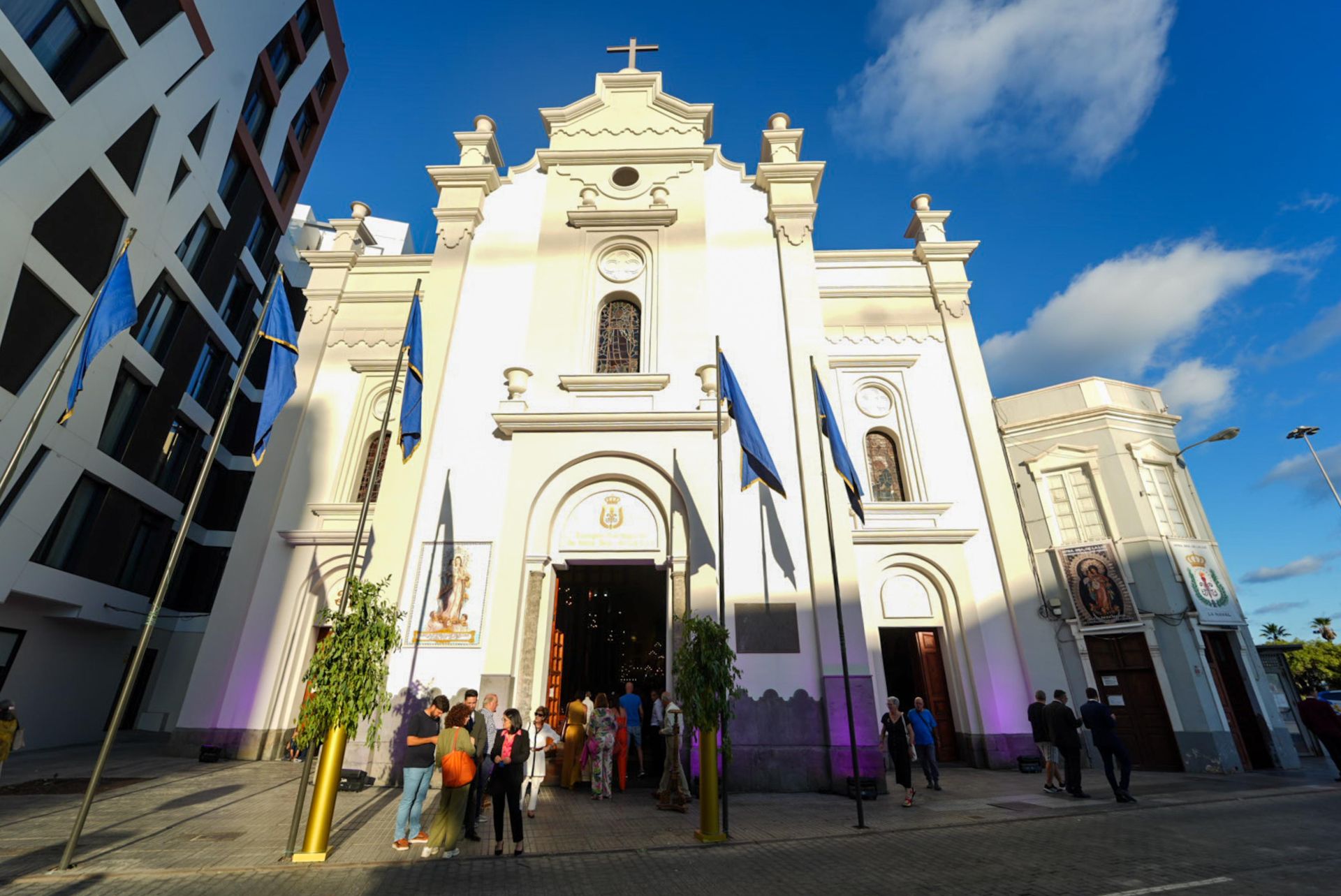 La Iglesia de La Luz inaugura su fachada