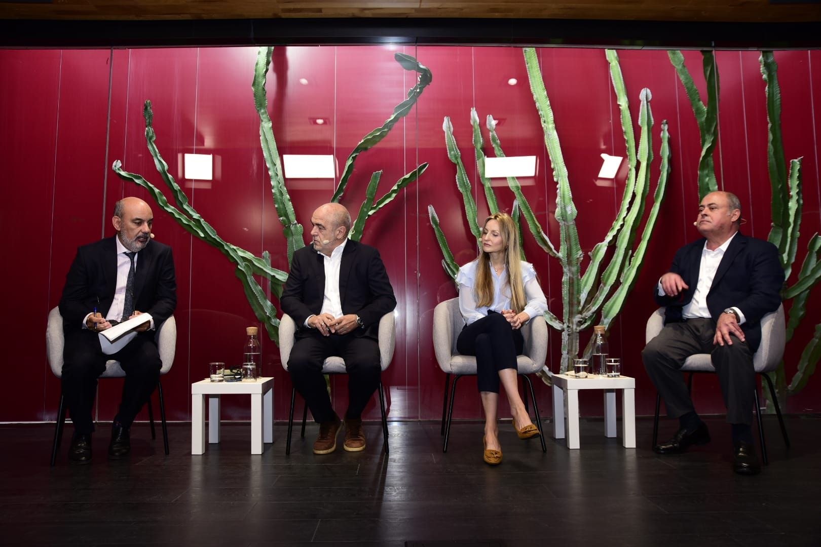 FORO CANARIAS7 &#039;Industria con carácter canario: innovar o naufragar&#039;, en imágenes