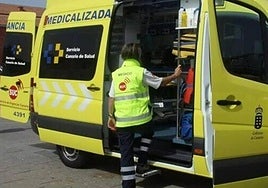 Imagen de archivo de una ambulancia medicalizada.