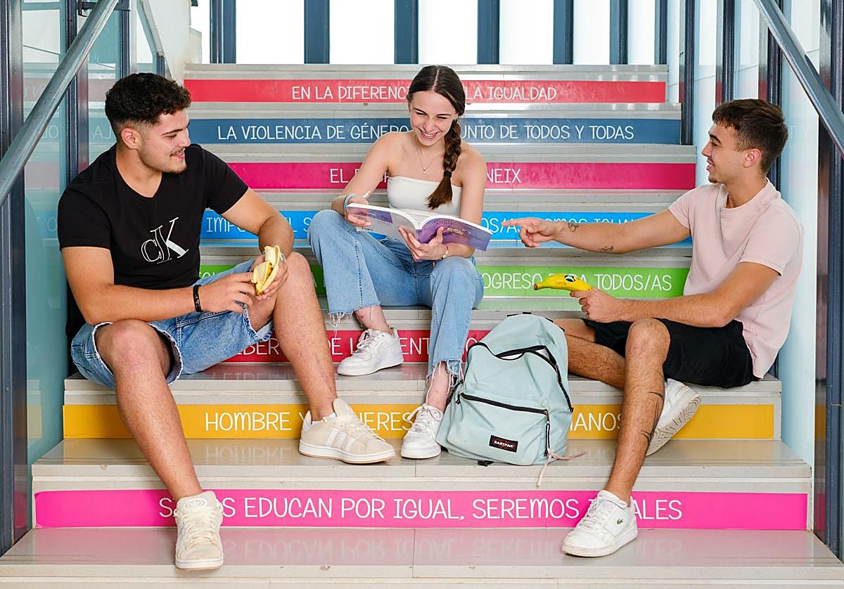 Los niños valencianos, los primeros en disfrutar de Plátano de Canarias en las máquinas de vending de los centros educativos