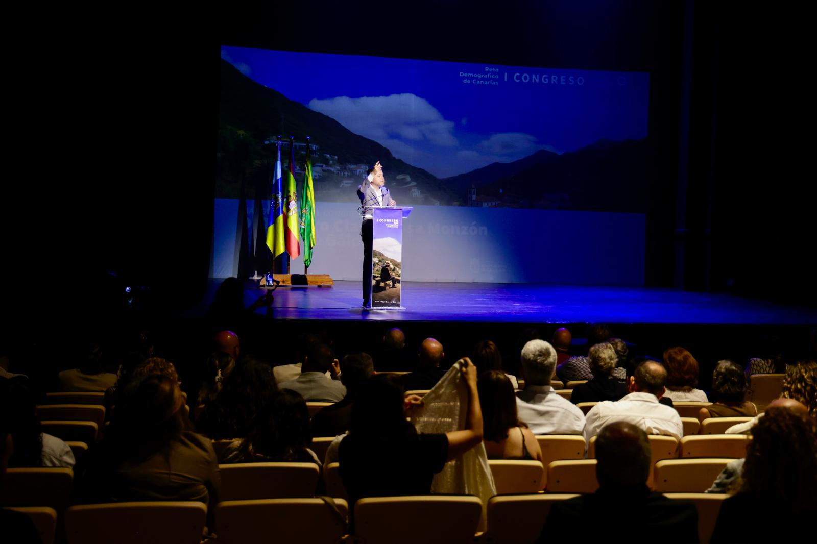 Gáldar acoge el primer congreso sobre el reto demográfico