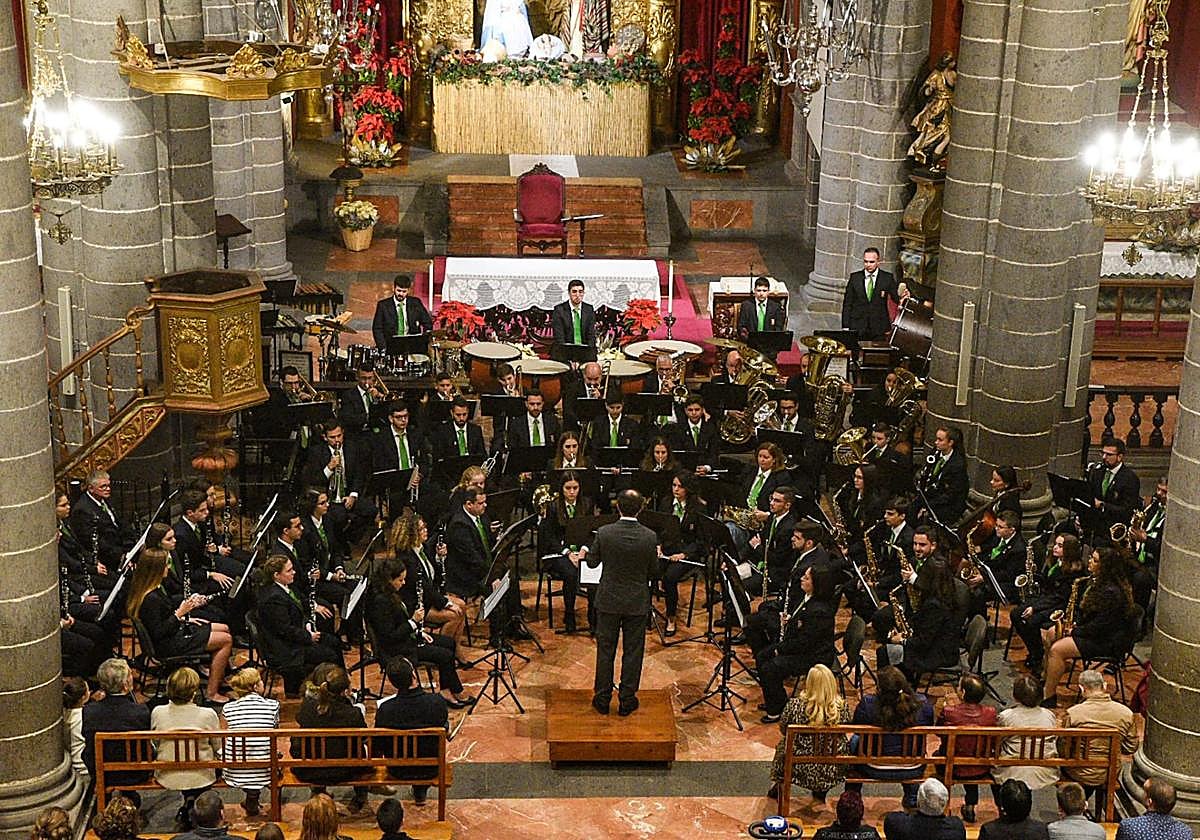 La Banda de Música de Teror, en una actuación reciente.