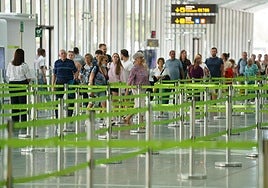 Imagen de archivo del aeropuerto Tenerife Sur.