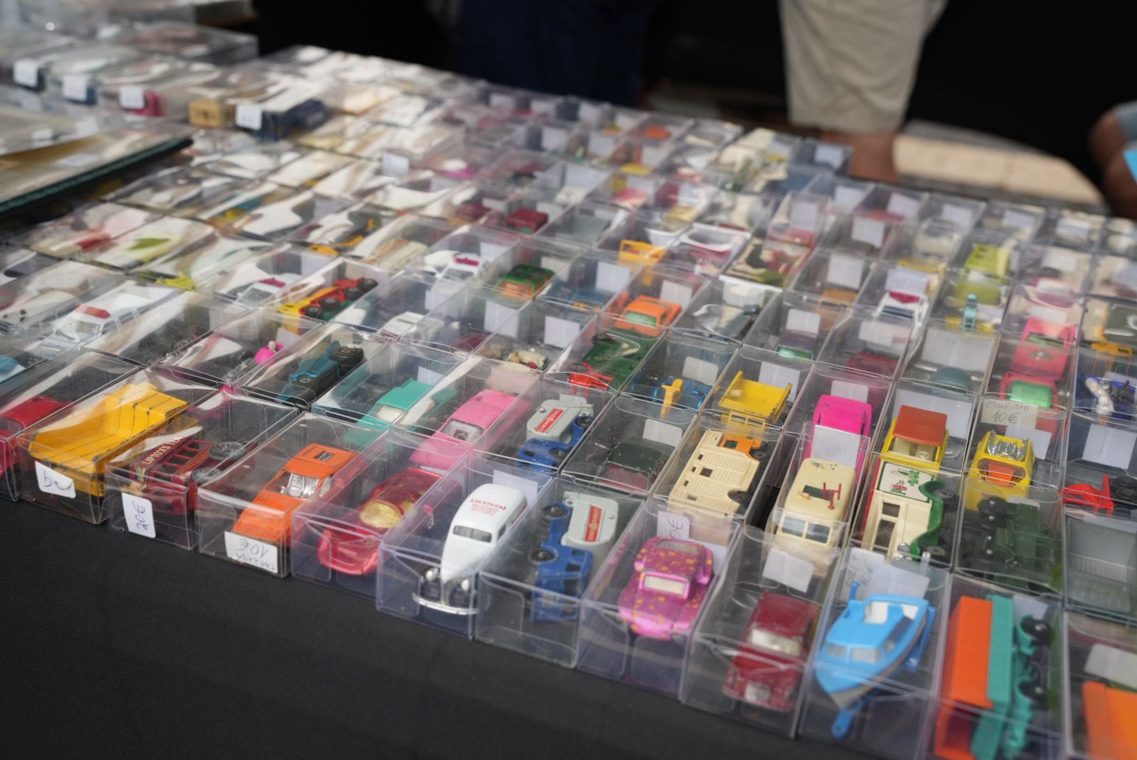 Pasión por lo vintage: éxito de la Feria del Coleccionismo en Vegueta