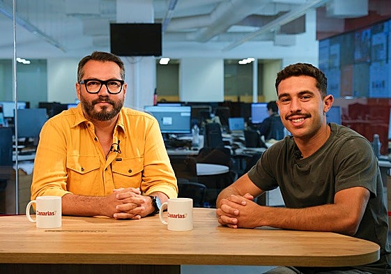 David Ojeda y Óliver Viera en la redacción de CANARIAS7.