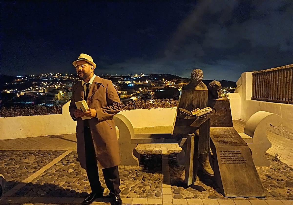 Recreación de Saulo Torón por un actor de Salsipuedes, el sábado, en San Francisco (Telde).