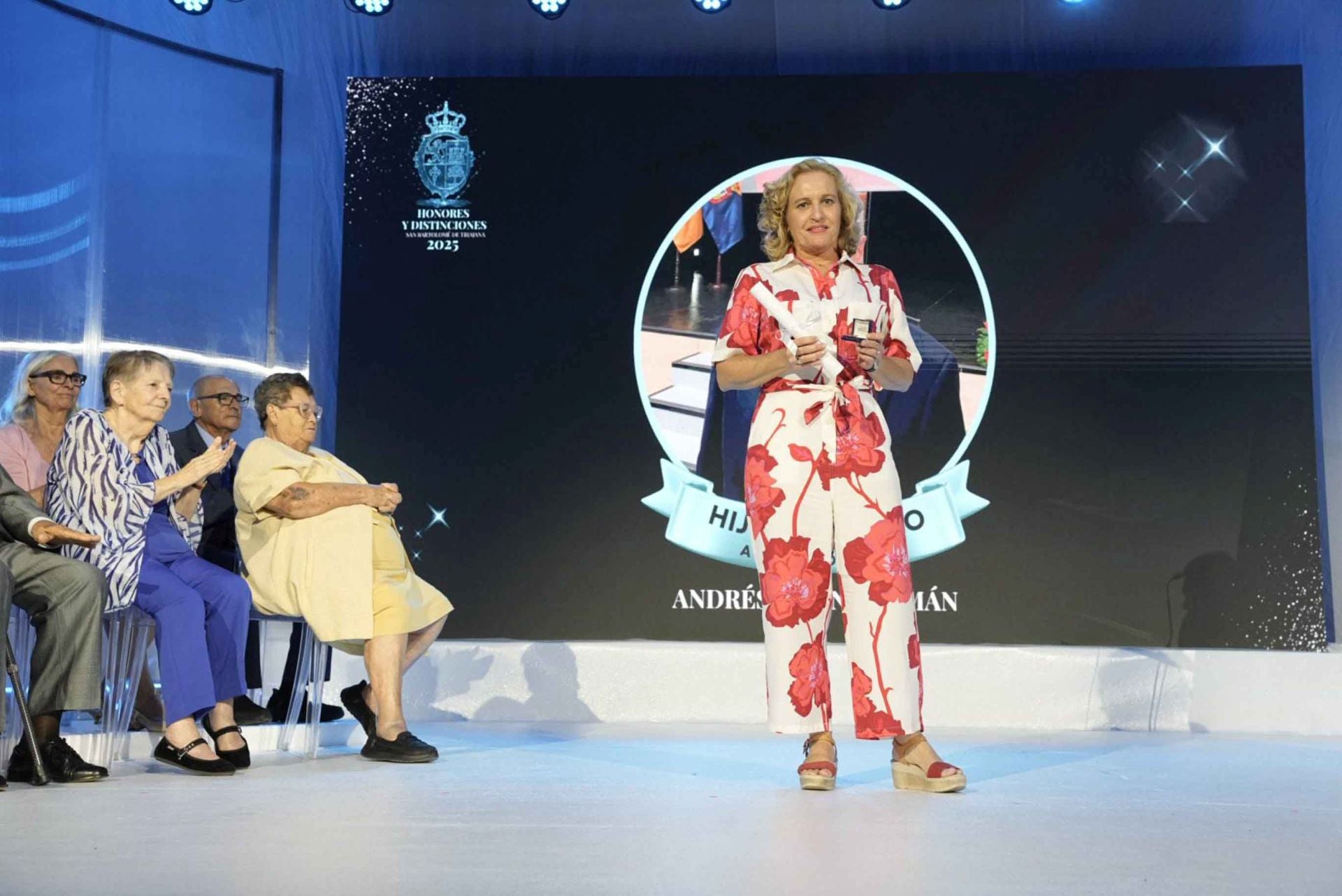 San Bartolomé rinde homenaje a once vecinos que han dejado huella en el municipio